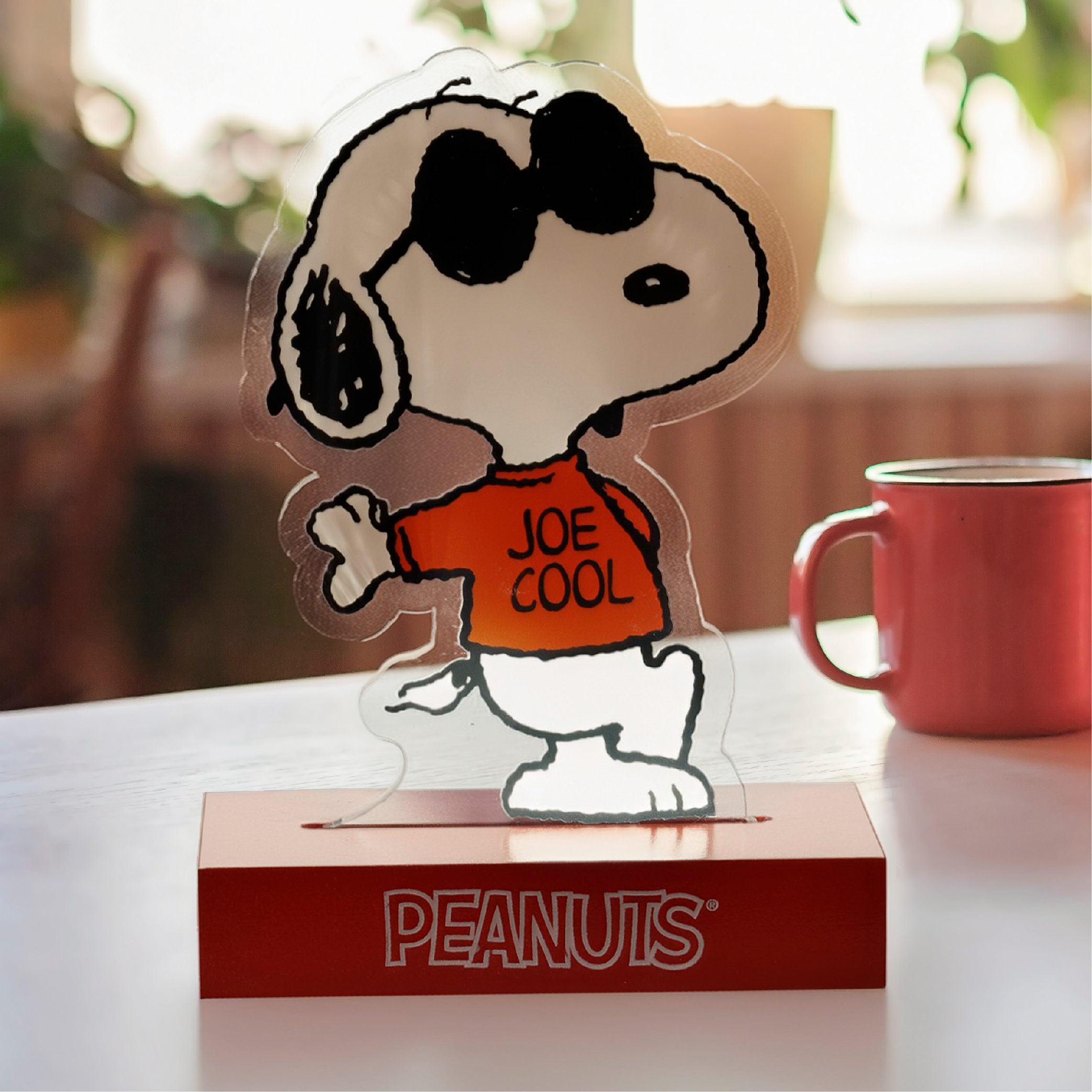 Peanuts Snoopy Joe Cool LED Illuminated Tabletop Acrylic Light Decor, 6 Inch