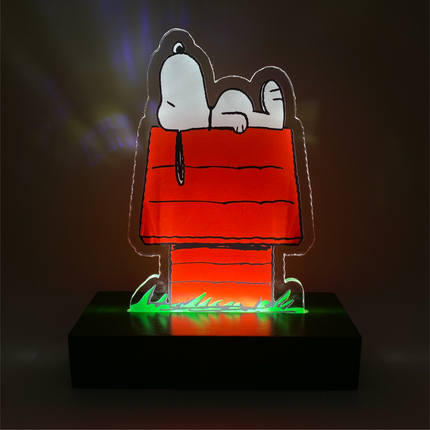 Peanuts Snoopy's Doghouse LED Illuminated Acrylic Tabletop Light, 6 Inch
