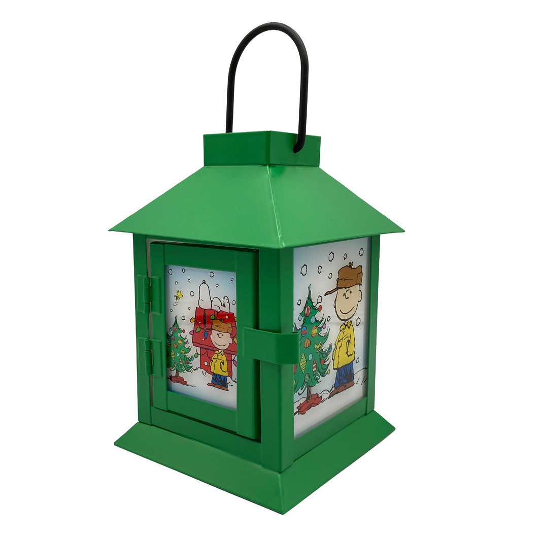 Peanuts Holiday Snoopy's Dog House Metal Flameless LED Coach Lantern, 6 Inch, Green